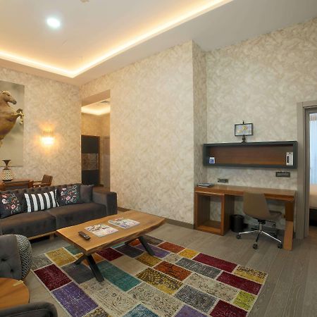 Tryp By Wyndham Istanbul Topkapi Exterior photo