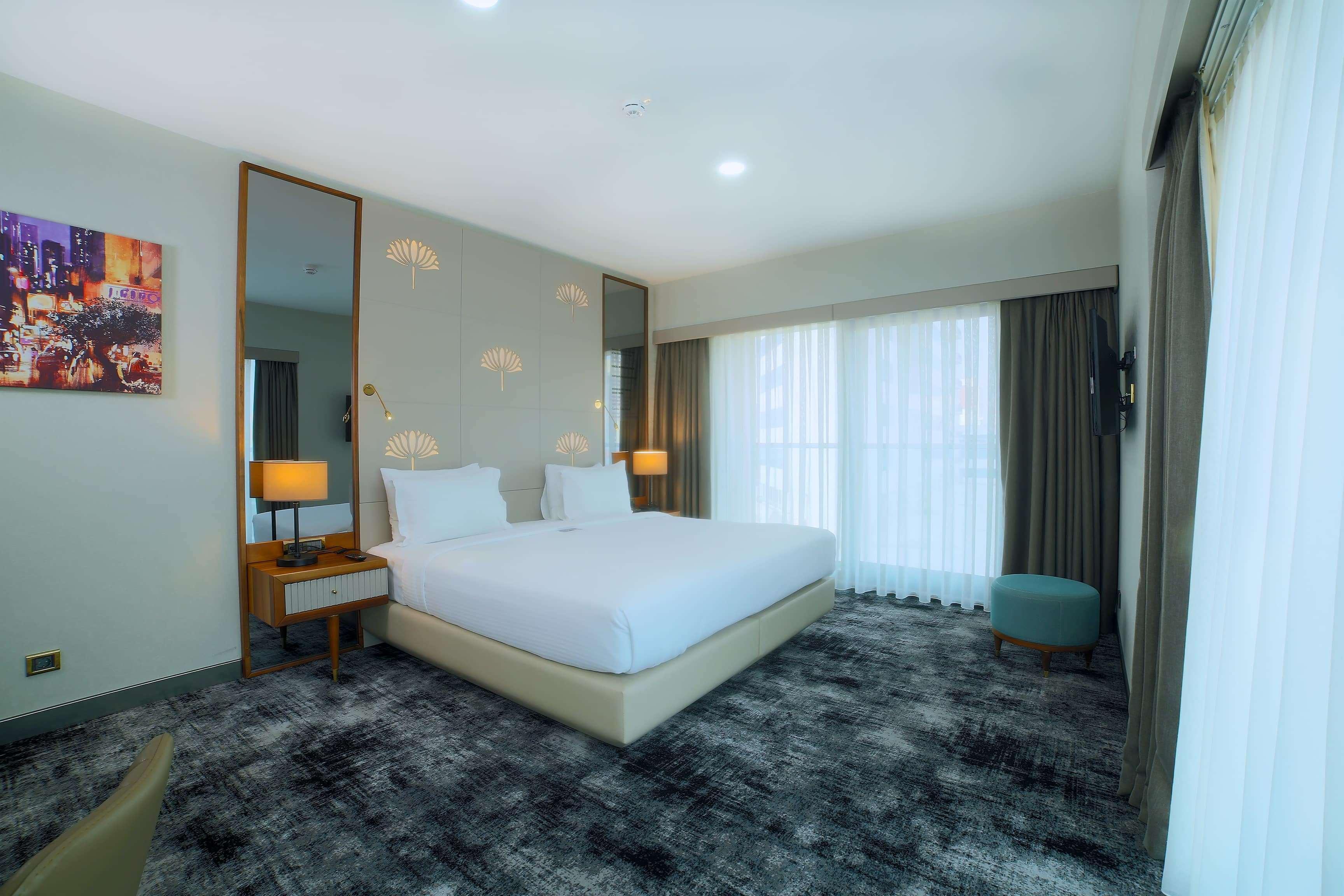 Tryp By Wyndham Istanbul Topkapi Exterior photo