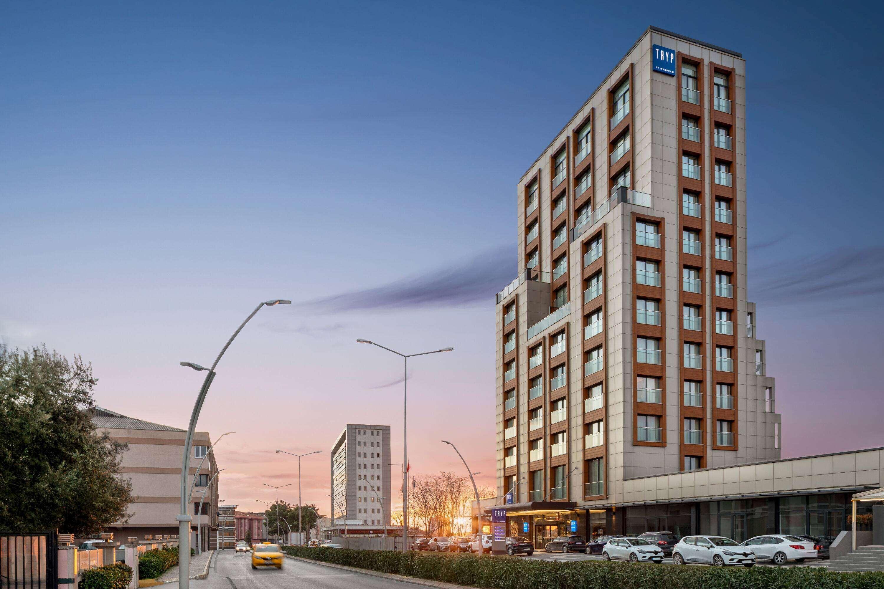 Tryp By Wyndham Istanbul Topkapi Exterior photo