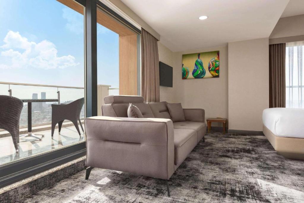 Tryp By Wyndham Istanbul Topkapi Exterior photo